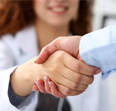 Handshake symbolising a successful collaboration with DigiBuur for AI automation and time savings for business owners.